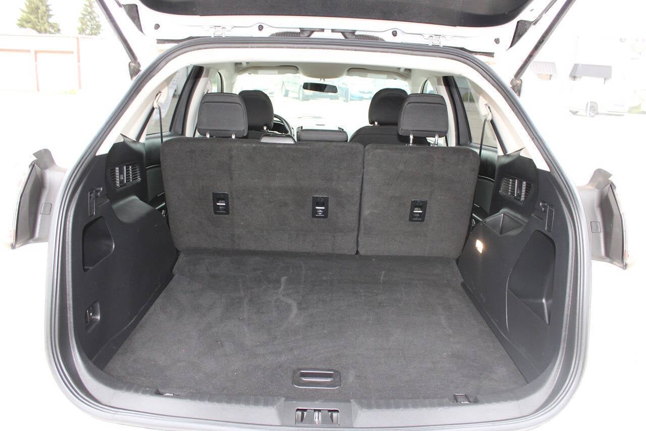 2016 Ford Edge SE AWD 4dr Crossover