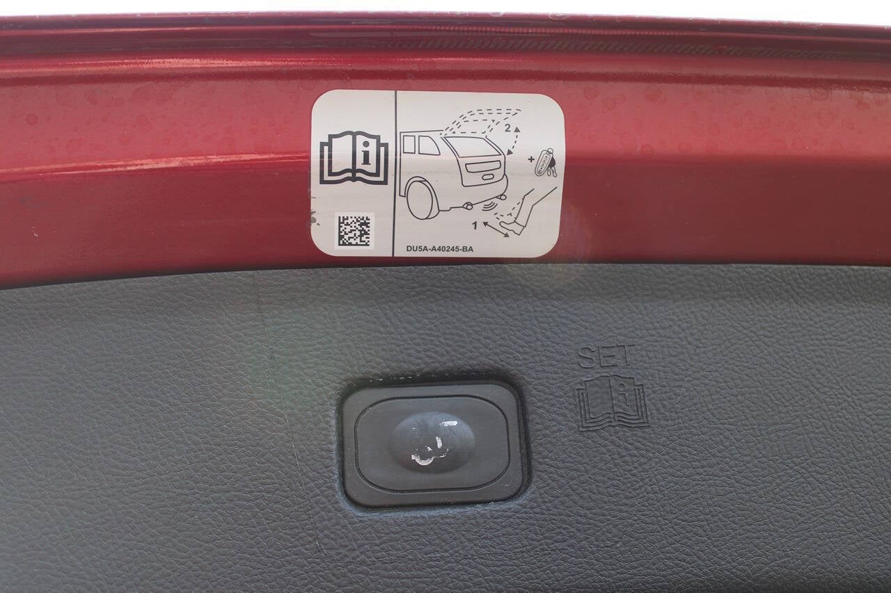 2016 Ford Edge Titanium AWD 4dr Crossover