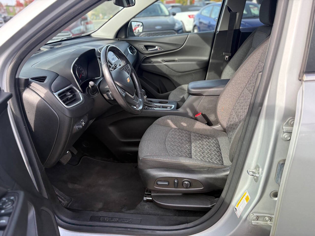 2022 Chevrolet Equinox LT 4x4 4dr SUV w/2FL