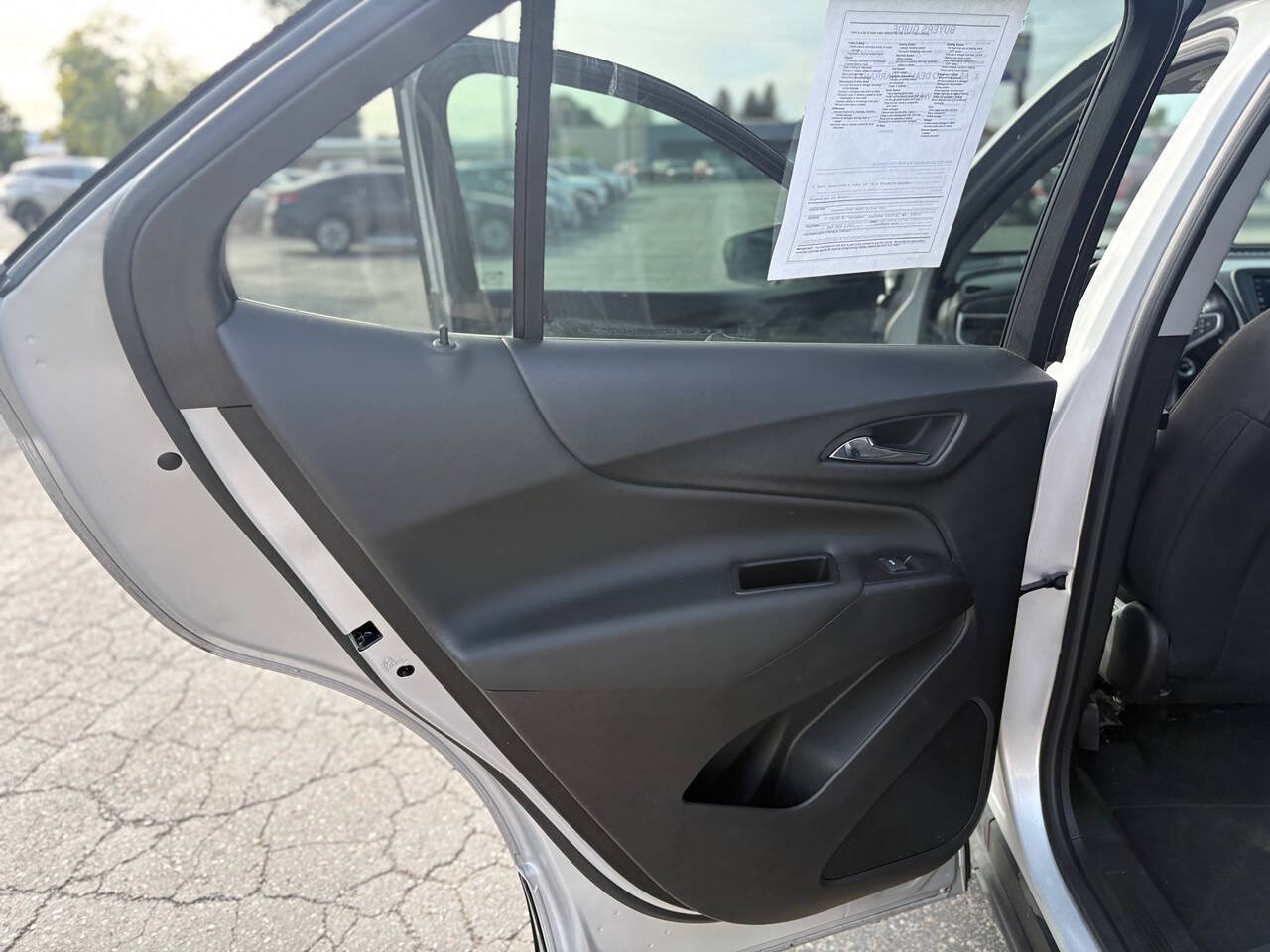 2022 Chevrolet Equinox LT 4x4 4dr SUV w/2FL