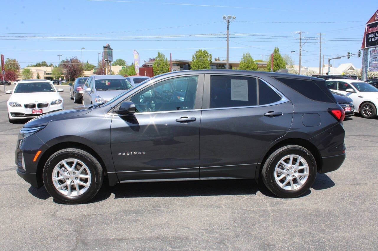2022 Chevrolet Equinox LT 4x4 4dr SUV w/2FL