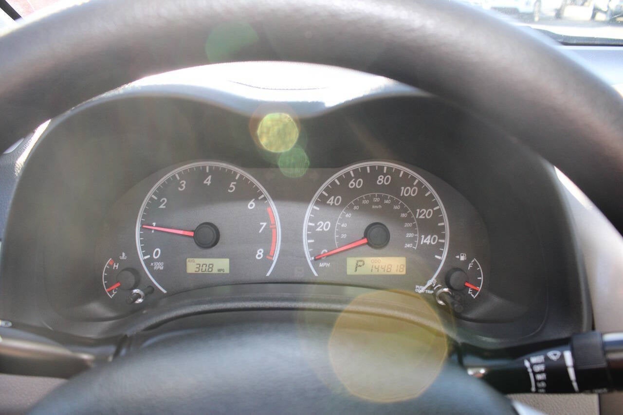 2012 Toyota Corolla LE 4dr Sedan 4A