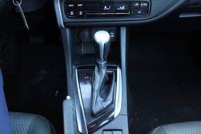 2018 Toyota Corolla LE 4dr Sedan