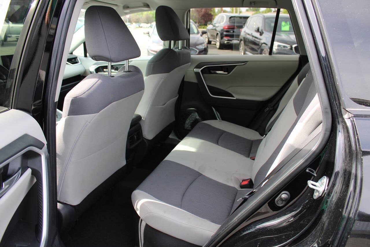 2024 Toyota RAV4 Hybrid XLE AWD 4dr SUV