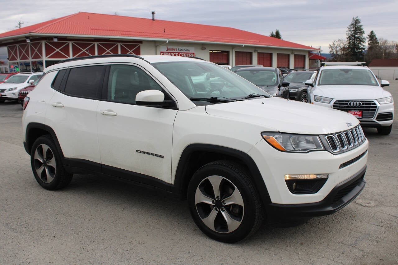 2017 Jeep Compass Latitude 4x4 4dr SUV (midyear release)