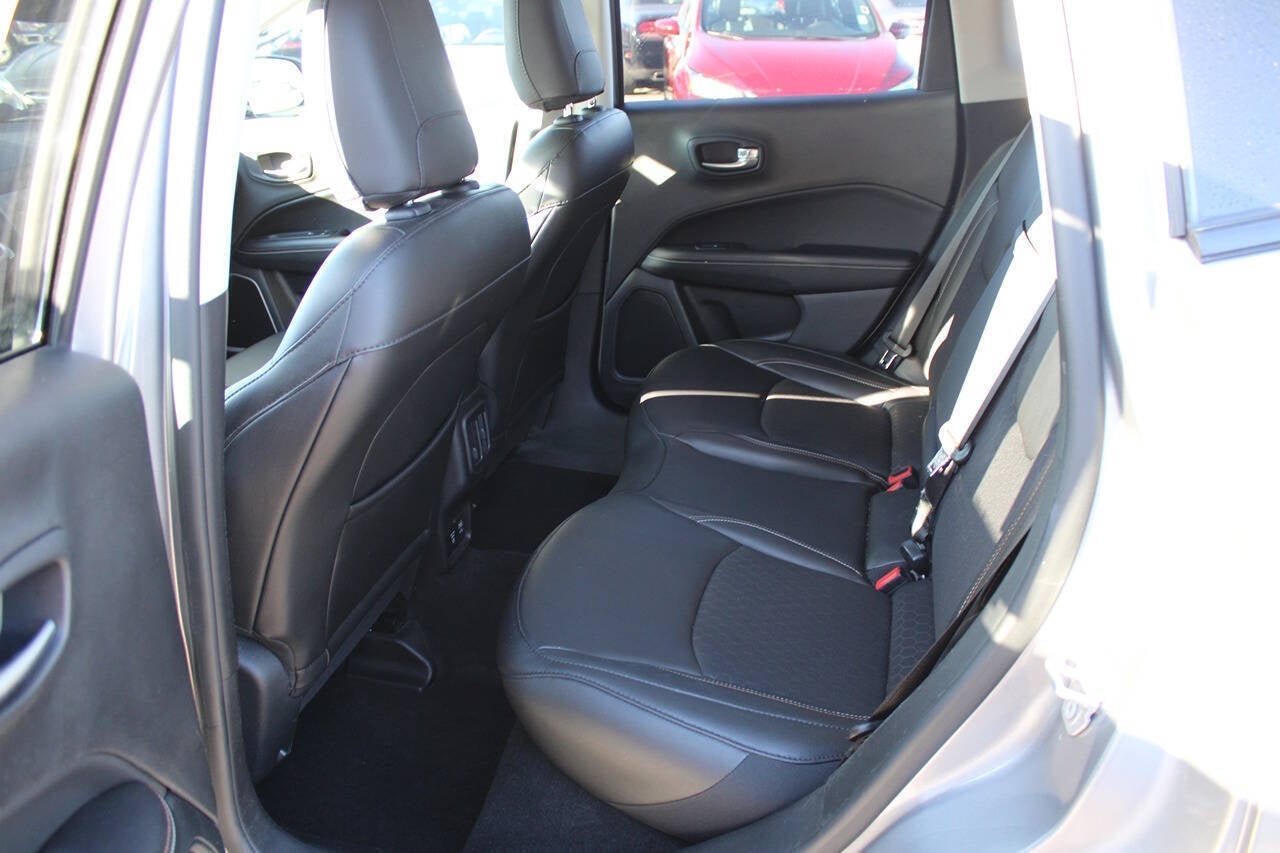 2019 Jeep Compass Latitude 4x4 4dr SUV