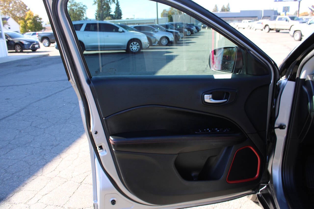 2019 Jeep Compass Trailhawk 4x4 4dr SUV