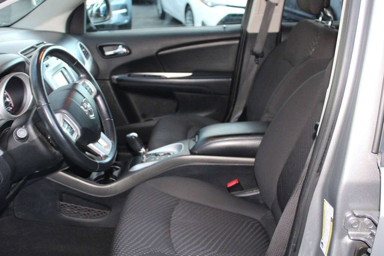 2017 Dodge Journey SXT 4dr SUV