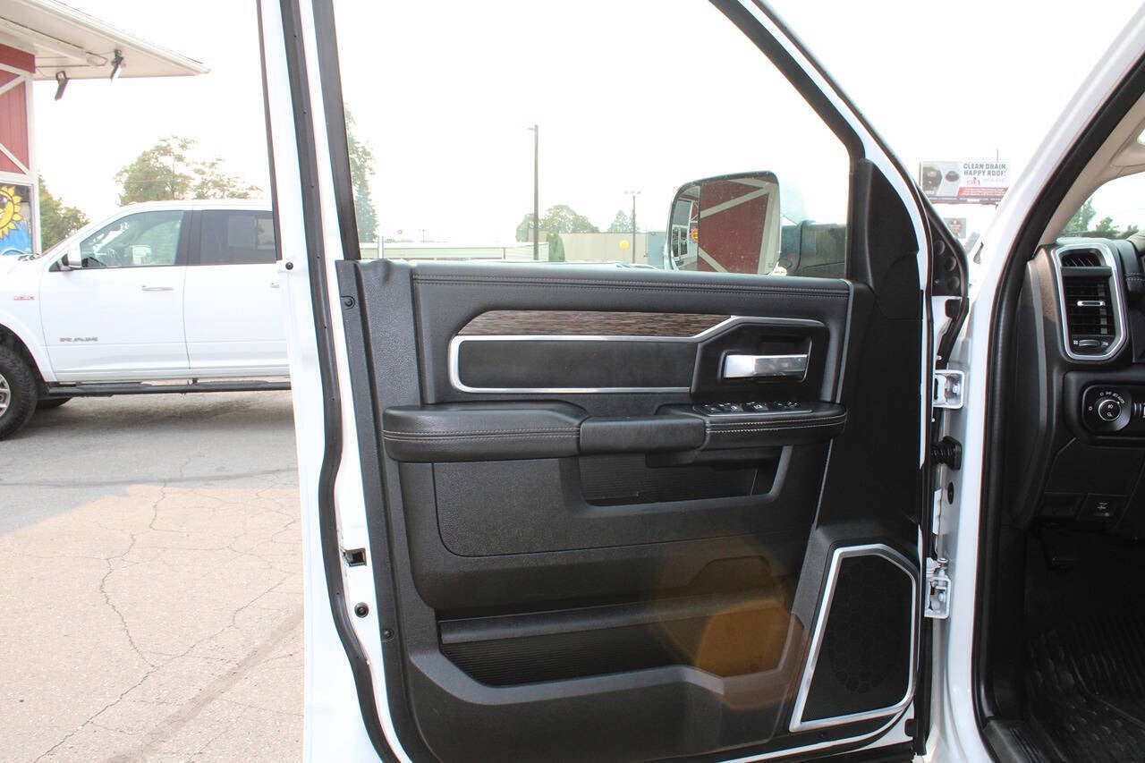 2021 RAM 2500 Laramie 4x4 4dr Crew Cab 8 ft. LB Pickup