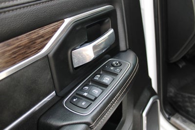 2021 RAM 2500 Laramie 4x4 4dr Crew Cab 8 ft. LB Pickup