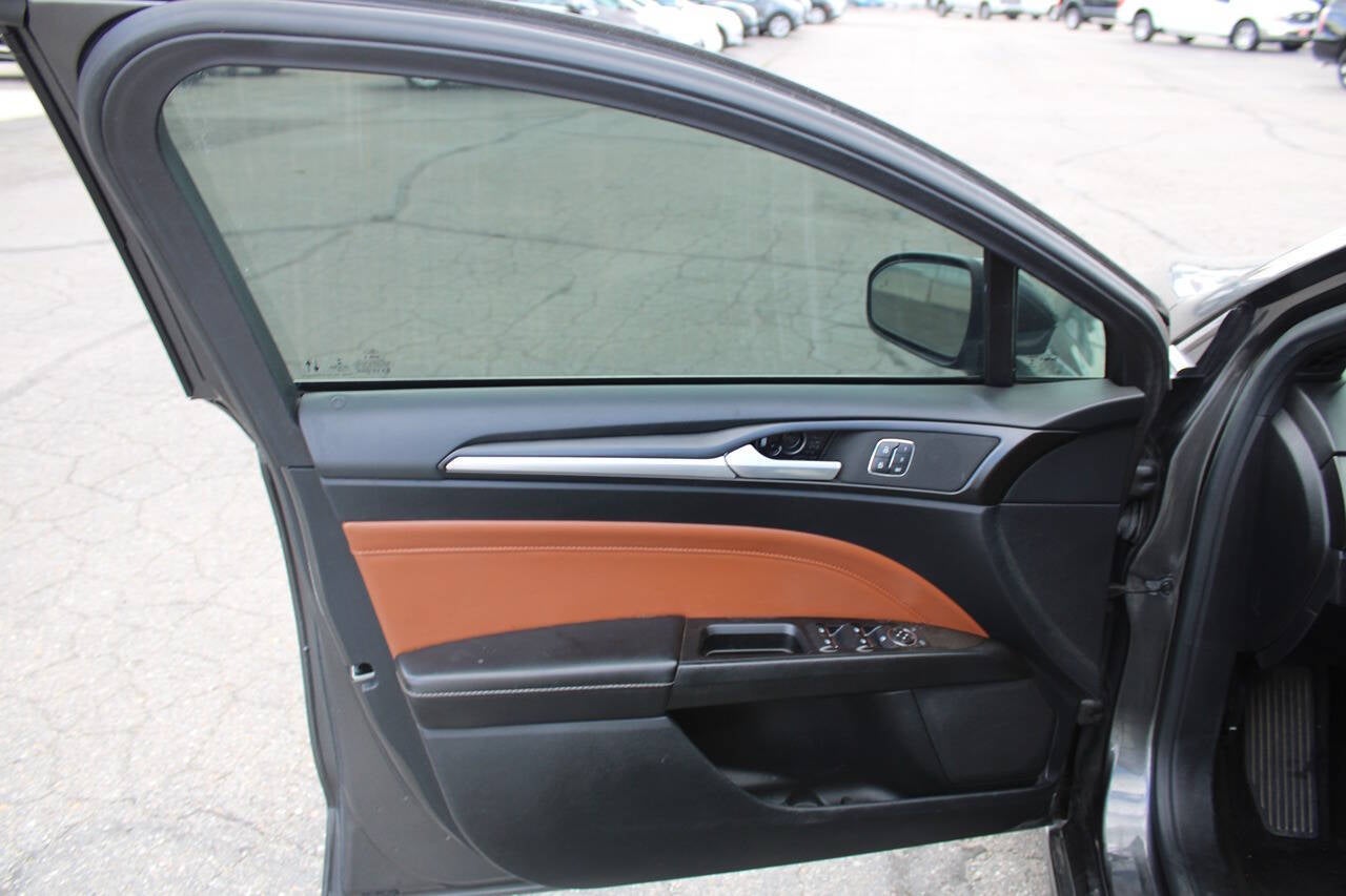 2020 Ford Fusion Titanium AWD 4dr Sedan