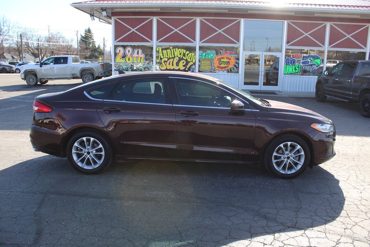 2019 Ford Fusion SE 4dr Sedan