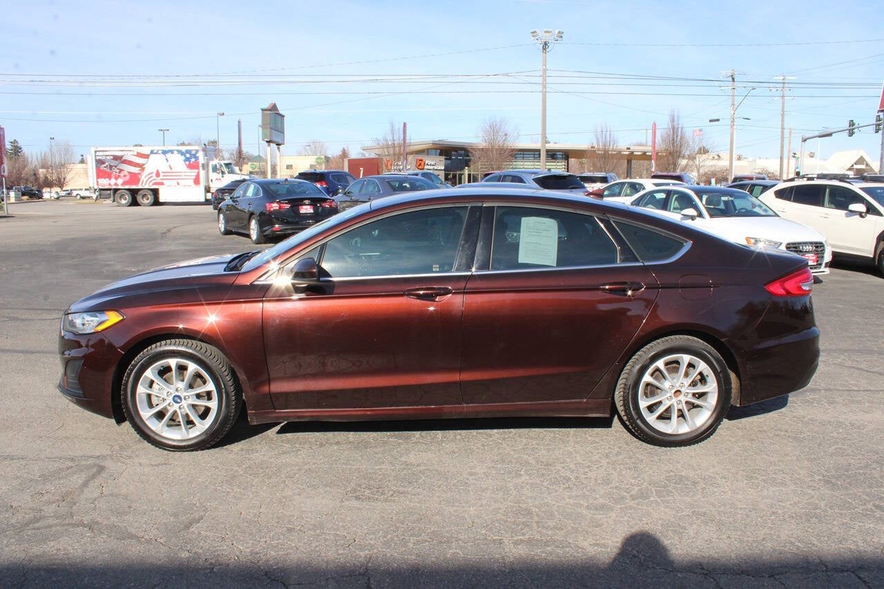 2019 Ford Fusion SE 4dr Sedan