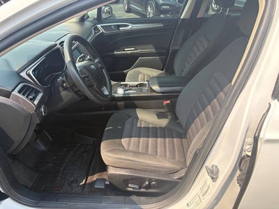 2017 Ford Fusion Hybrid SE 4dr Sedan