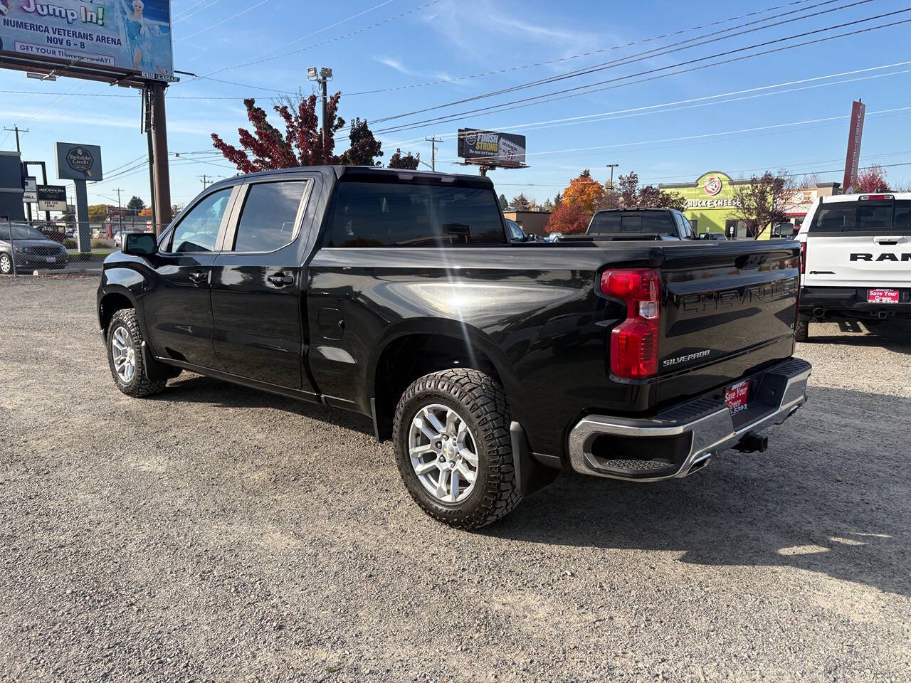2023 Chevrolet Silverado 1500 LT 4x4 4dr Crew Cab 5.8 ft. SB w/1LT