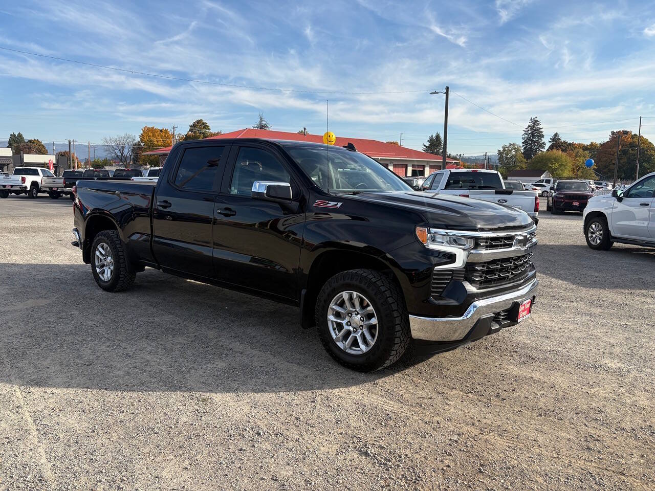 2023 Chevrolet Silverado 1500 LT 4x4 4dr Crew Cab 5.8 ft. SB w/1LT
