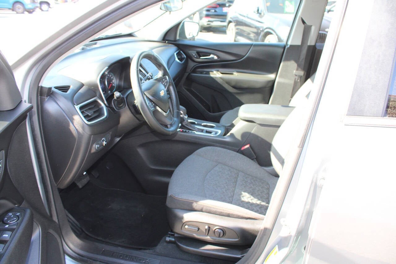 2023 Chevrolet Equinox LT 4x4 4dr SUV w/2FL