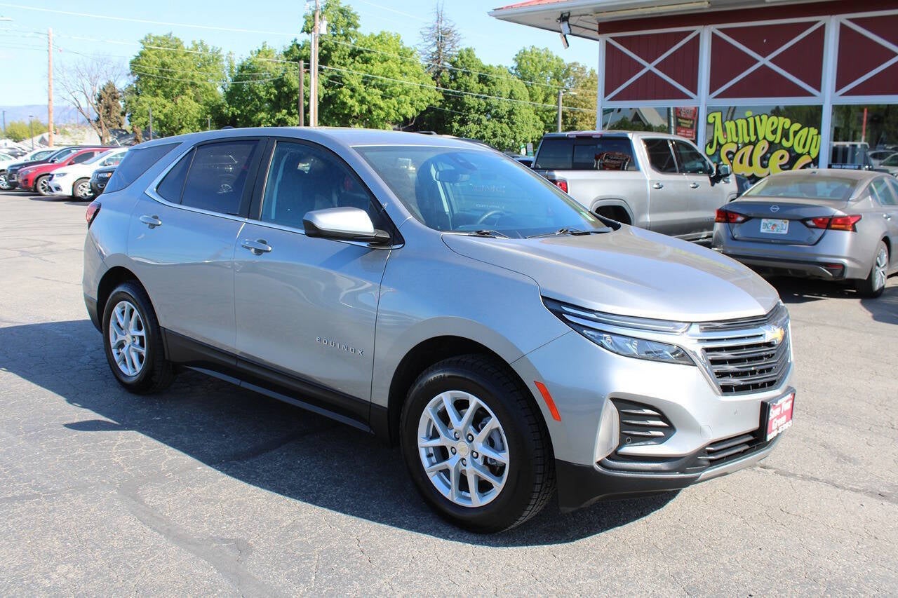 2023 Chevrolet Equinox LT 4x4 4dr SUV w/2FL
