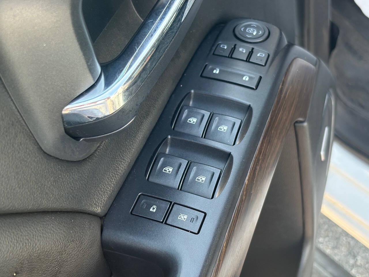 2018 GMC Sierra 1500 Denali 4x4 4dr Crew Cab 5.8 ft. SB