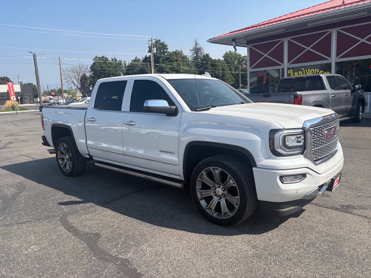 2018 GMC Sierra 1500 Denali 4x4 4dr Crew Cab 5.8 ft. SB