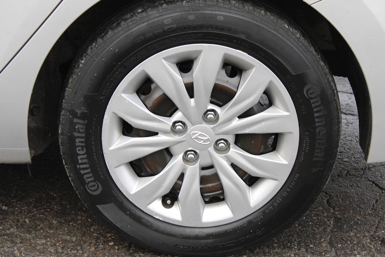 2021 Hyundai Accent SE 4dr Sedan CVT