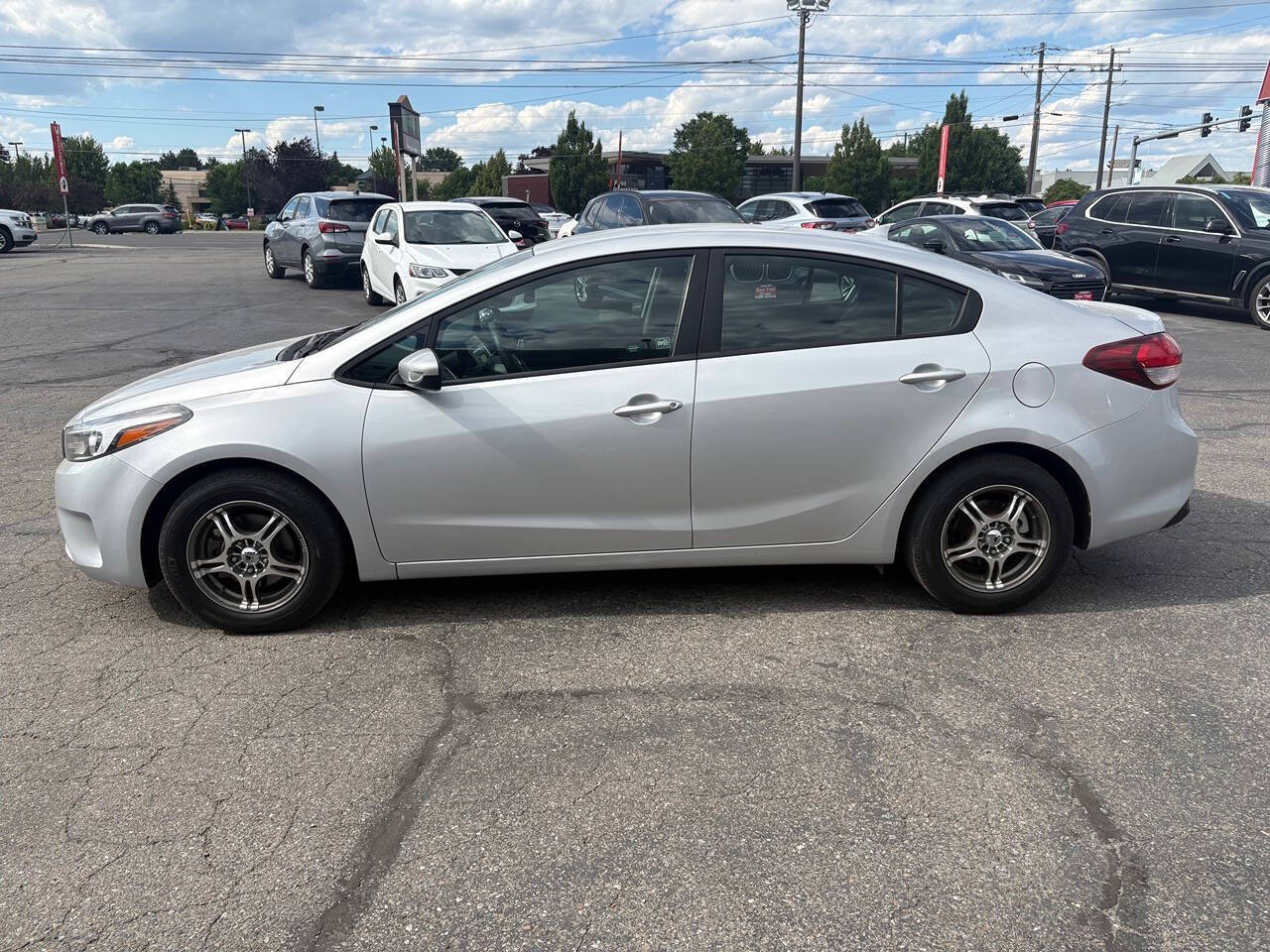 2017 Kia Forte LX 4dr Sedan 6M