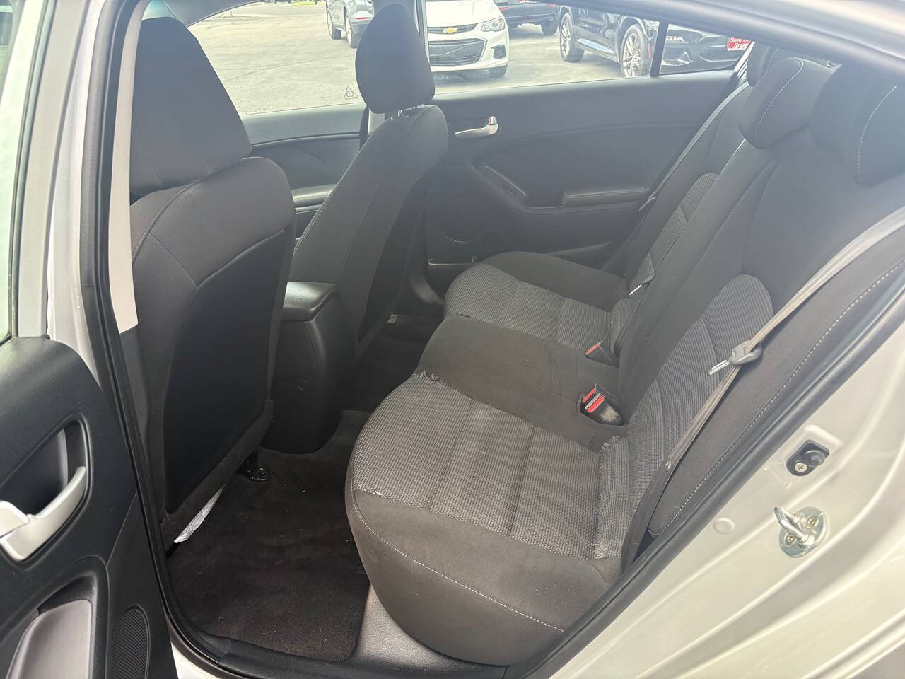 2017 Kia Forte LX 4dr Sedan 6M