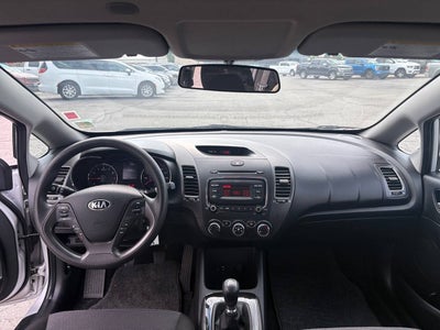 2017 Kia Forte LX 4dr Sedan 6M