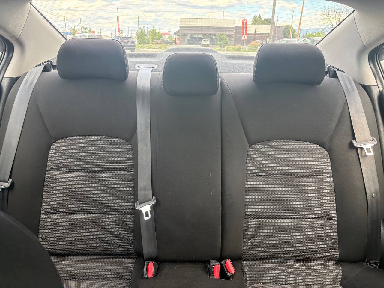 2017 Kia Forte LX 4dr Sedan 6M