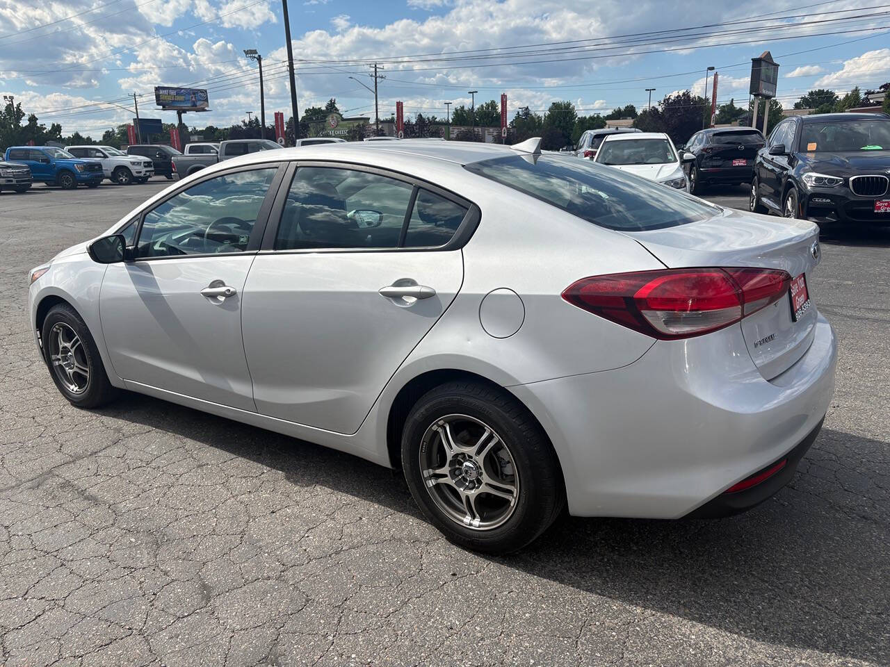 2017 Kia Forte LX 4dr Sedan 6M