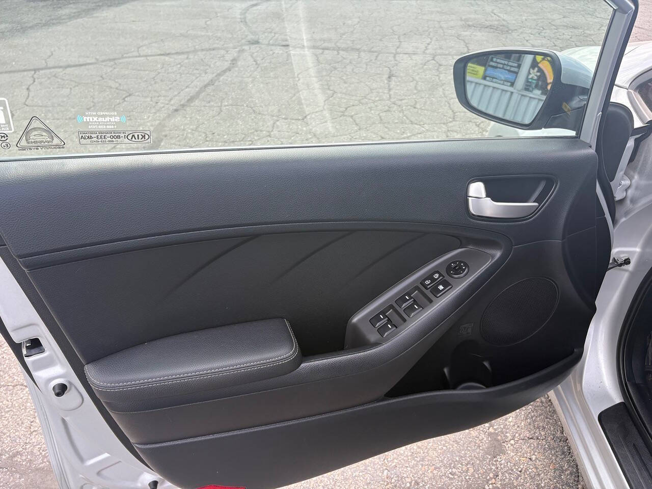 2017 Kia Forte LX 4dr Sedan 6M