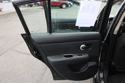 2012 Nissan Versa 1.8 SL 4dr Hatchback
