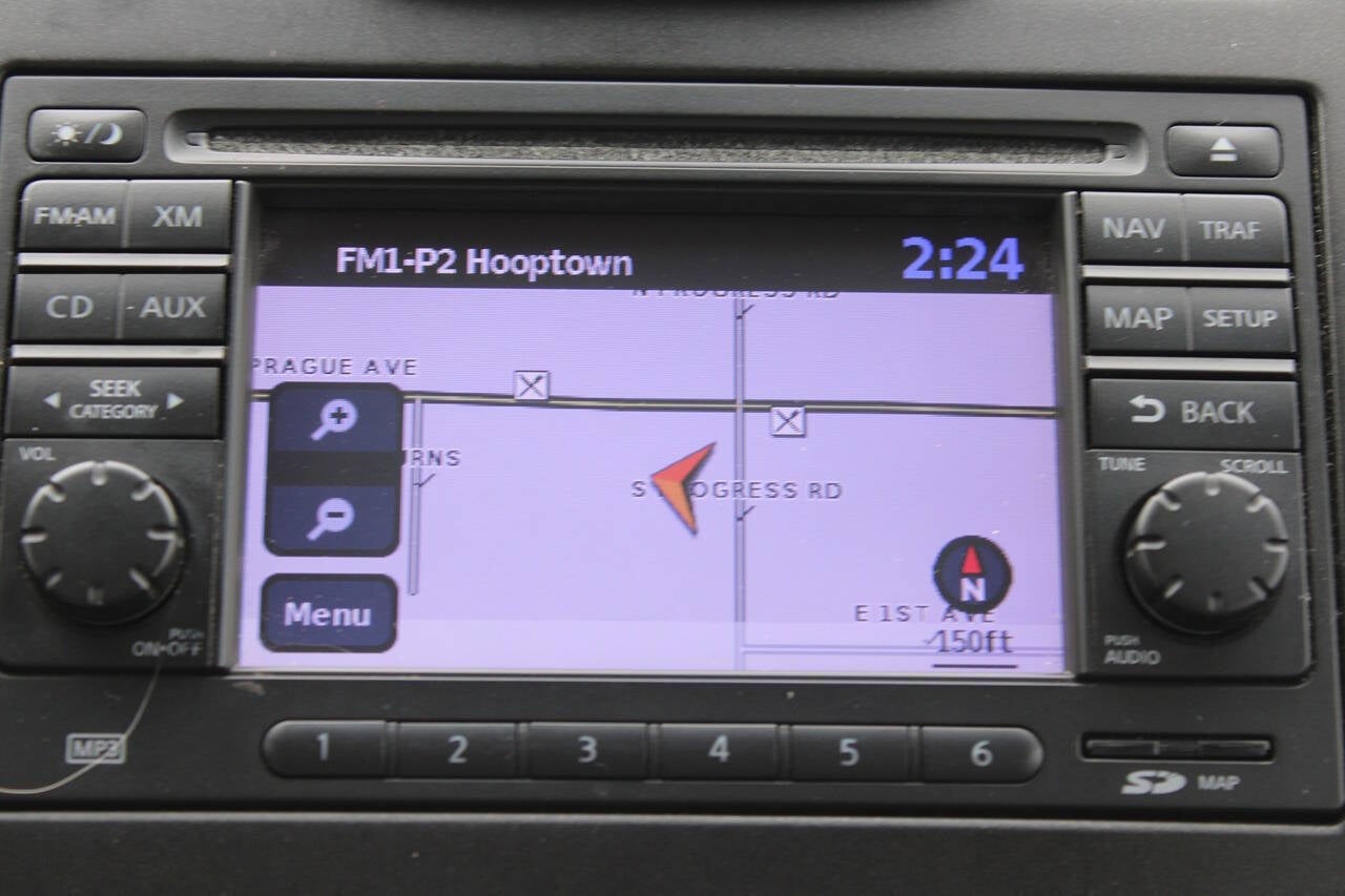 2012 Nissan Versa 1.8 SL 4dr Hatchback