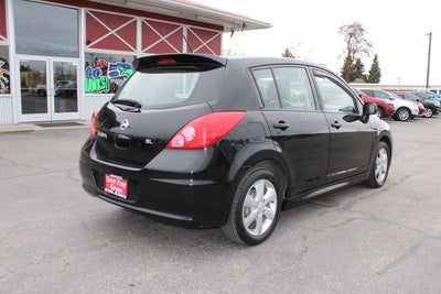 2012 Nissan Versa 1.8 SL 4dr Hatchback
