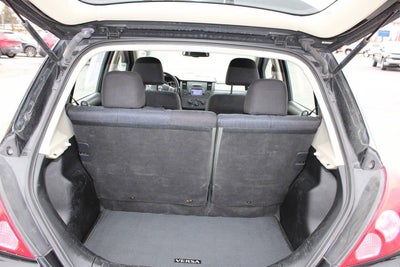 2012 Nissan Versa 1.8 SL 4dr Hatchback