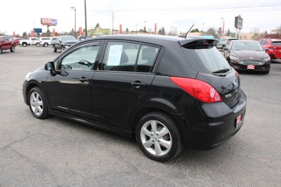 2012 Nissan Versa 1.8 SL 4dr Hatchback
