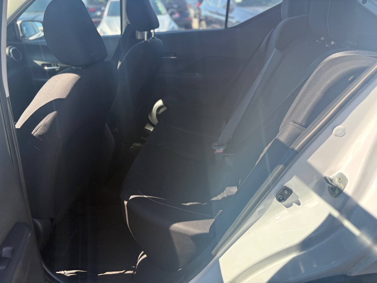 2021 Nissan Kicks SV 4dr Crossover