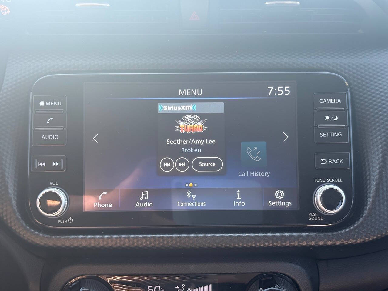 2021 Nissan Kicks SV 4dr Crossover