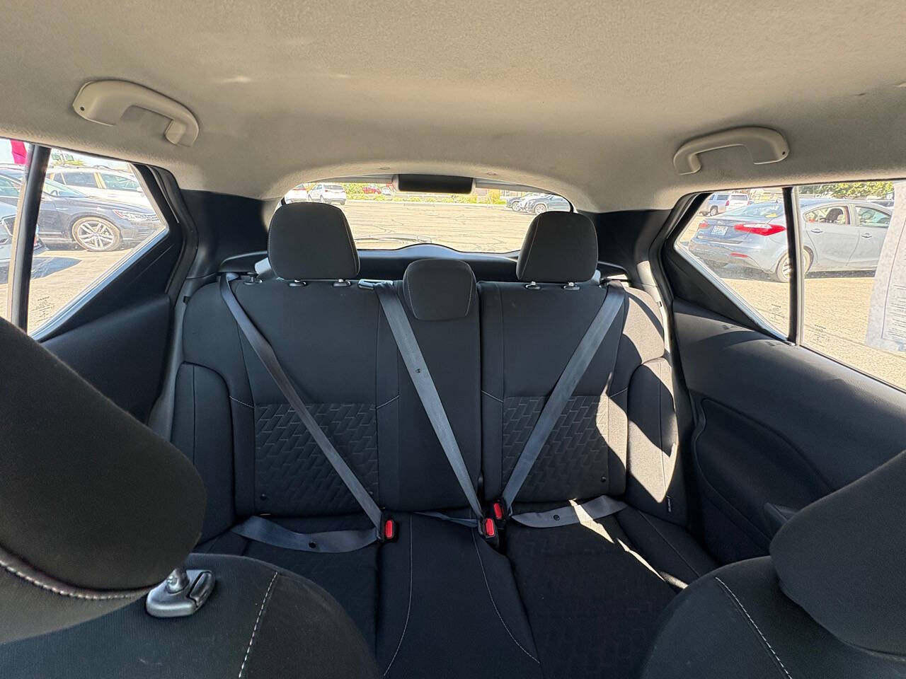 2021 Nissan Kicks SV 4dr Crossover