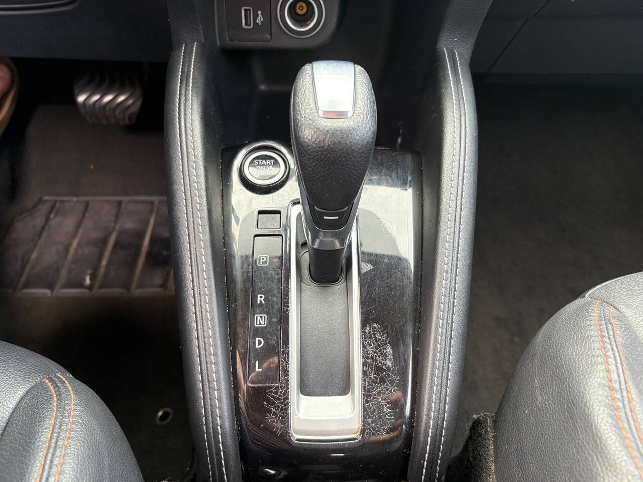 2020 Nissan Kicks SR 4dr Crossover