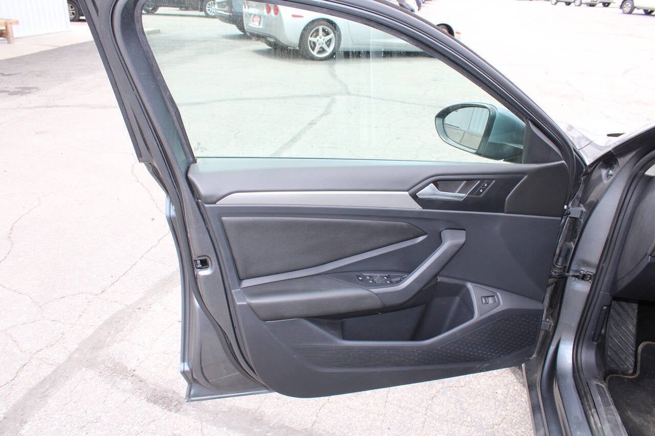 2019 Volkswagen Jetta SE 4dr Sedan