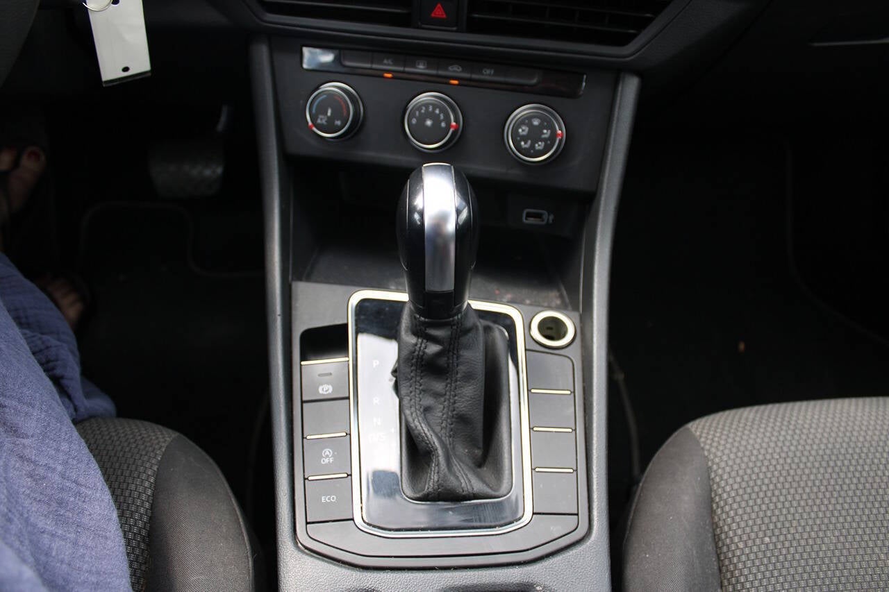 2019 Volkswagen Jetta SE 4dr Sedan