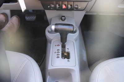 2004 Volkswagen New Beetle Convertible GLS 2dr 1.8T Turbo Convertible