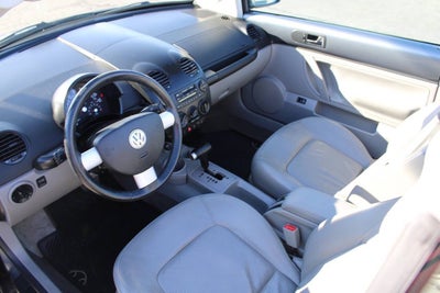 2004 Volkswagen New Beetle Convertible GLS 2dr 1.8T Turbo Convertible