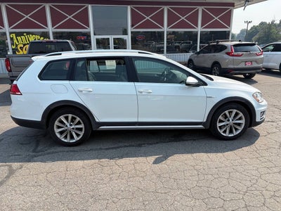 2017 Volkswagen Golf Alltrack TSI S 4Motion AWD 4dr Wagon 6A