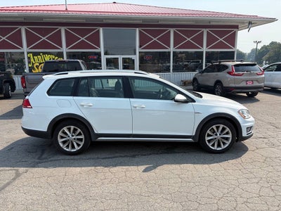 2017 Volkswagen Golf Alltrack TSI S 4Motion AWD 4dr Wagon 6A