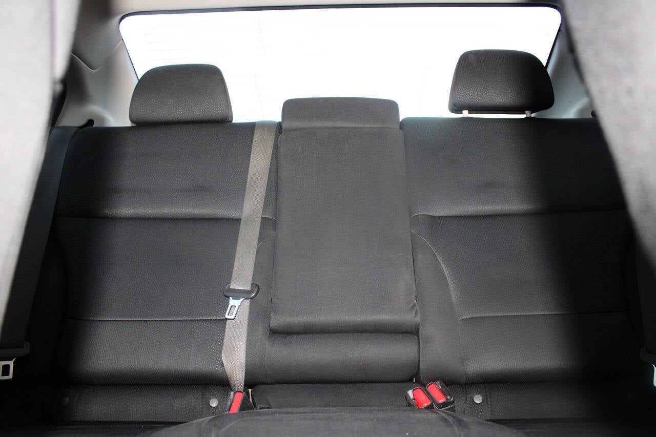 2016 Subaru Legacy 2.5i Premium AWD 4dr Sedan