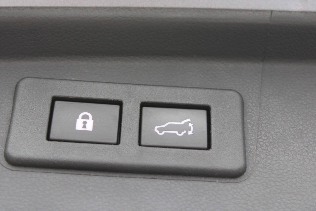 2023 Subaru Outback Premium AWD 4dr Crossover