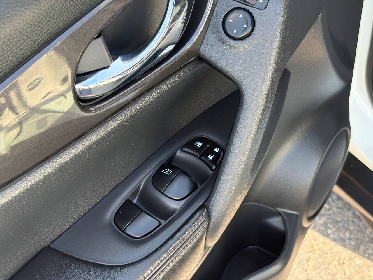 2018 Nissan Rogue SV AWD 4dr Crossover