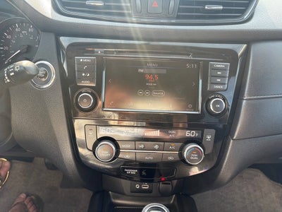 2018 Nissan Rogue SV AWD 4dr Crossover